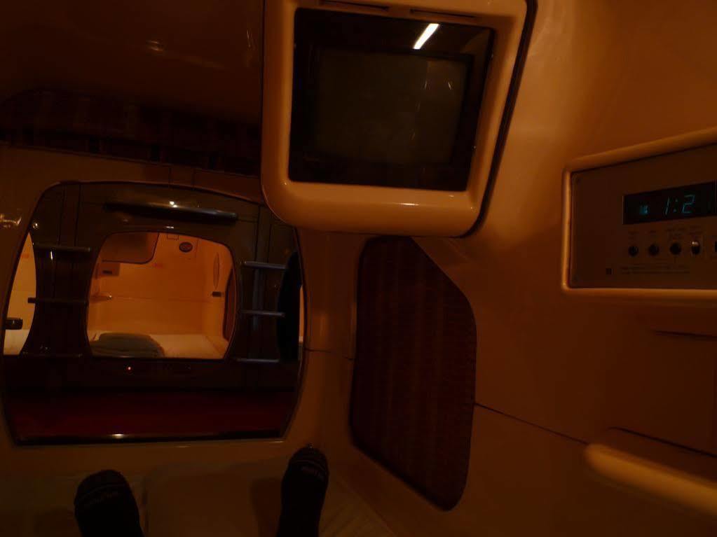 Capsule Inn Kinshicho Tokyo Exterior photo