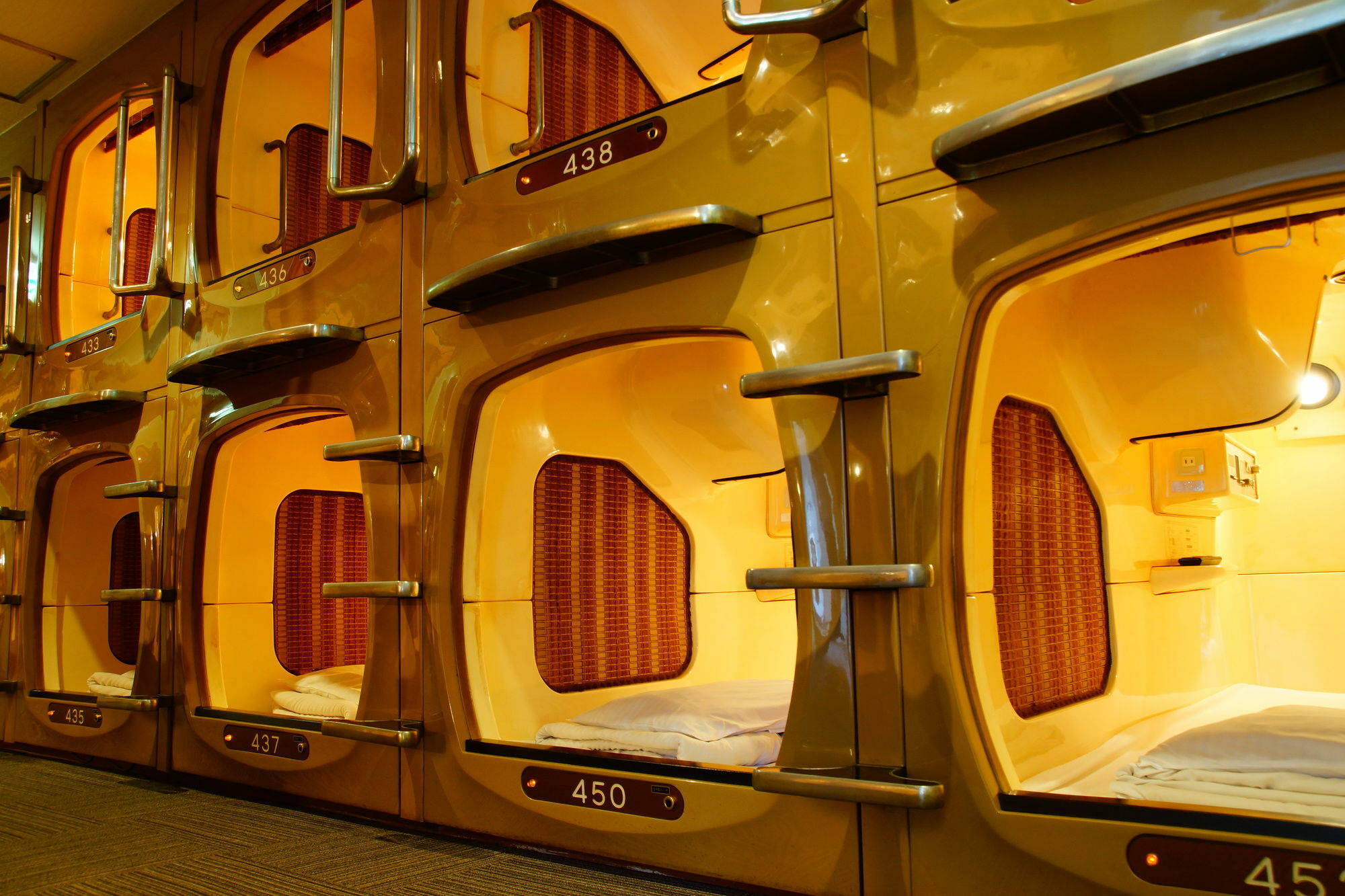 Capsule Inn Kinshicho Tokyo Exterior photo